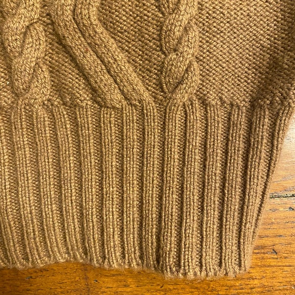 VTG Cashmere 100% Neiman Marcus V-Neck Cable Knit Sweater Camel Tan Scotland - Picture 6 of 9
